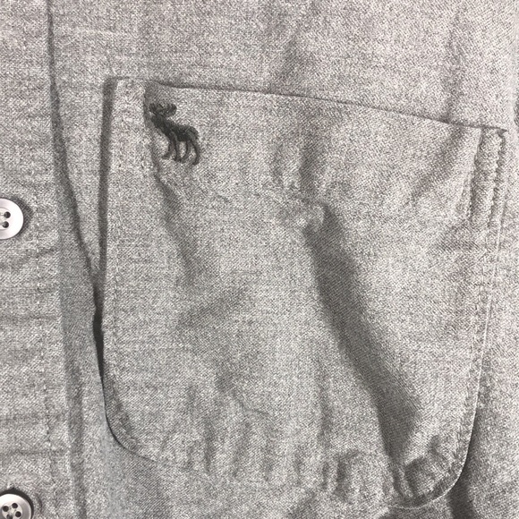 Abercrombie & Fitch Muscle fit gray button down shirt size medium - Picture 3 of 11
